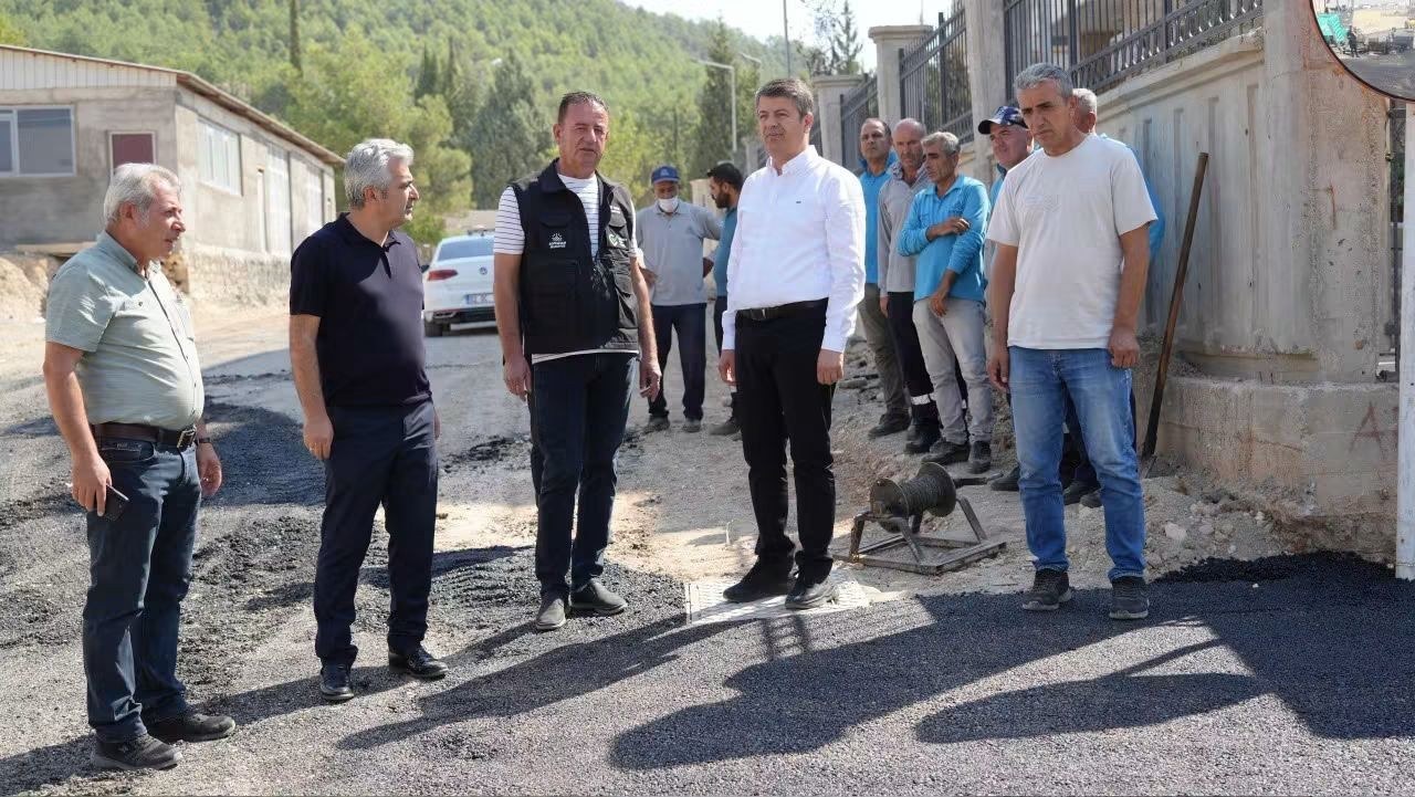 Adıyaman Belediye Başkanı Tutdere Asfalt Çalışmalarını Yerinde İnceledi