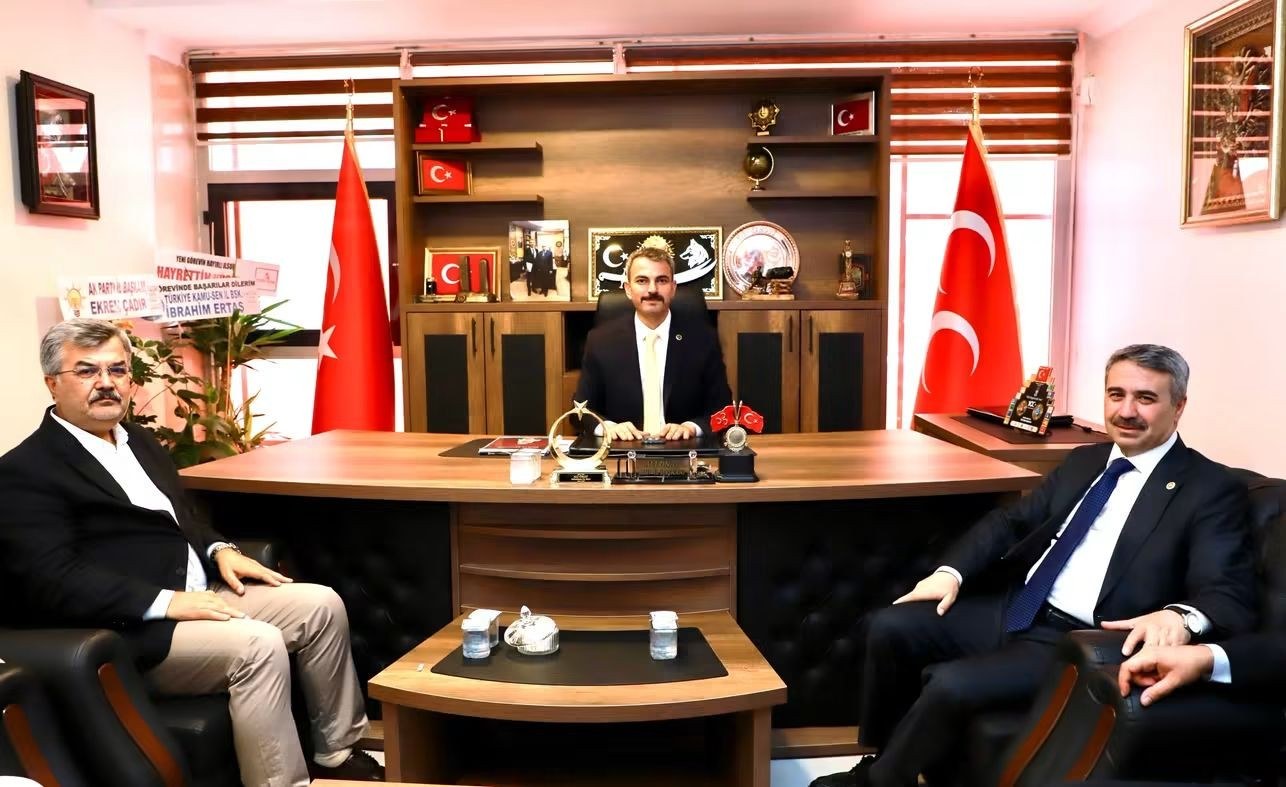 Milletvekili Alkayış MHP Adıyaman İl Başkanlığını Ziyaret Etti