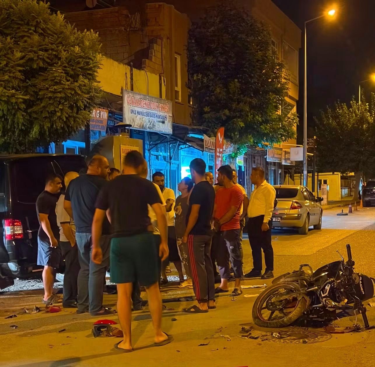 Adıyaman'da Transporter ile Motosiklet Çarpıştı