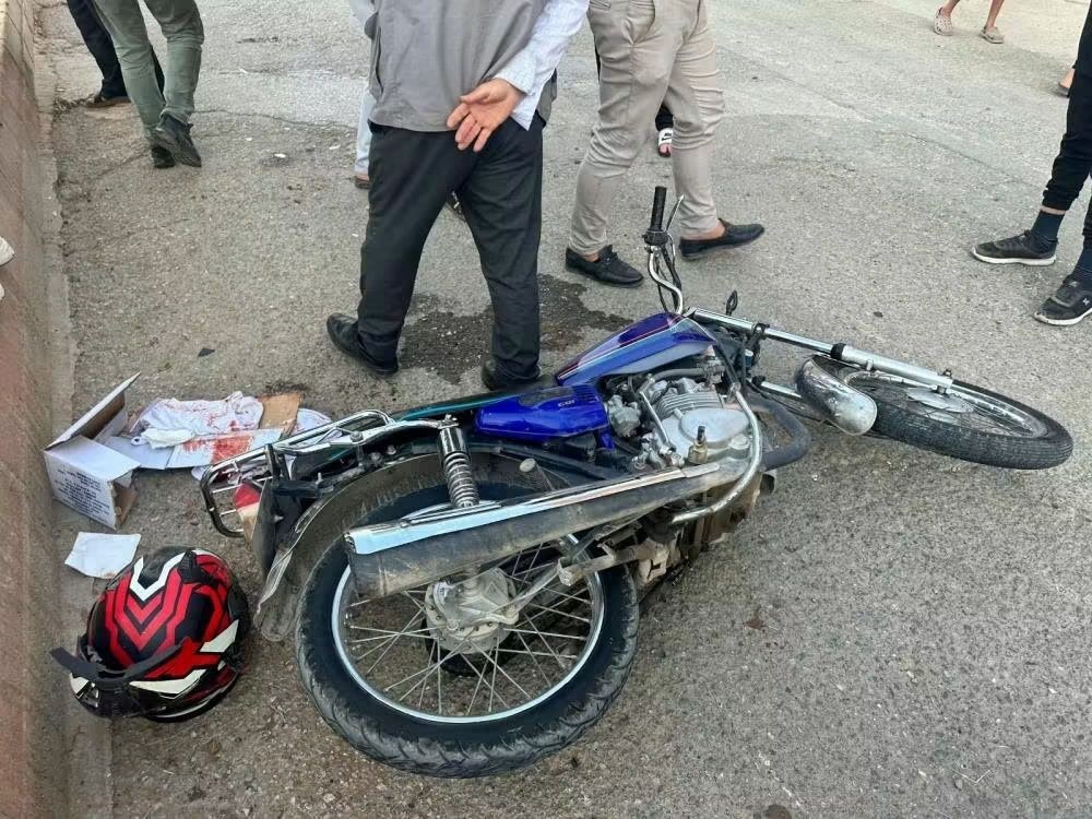 Adıyaman'da İki Motosiklet Çarpıştı: 2 Kişi Yaralandı
