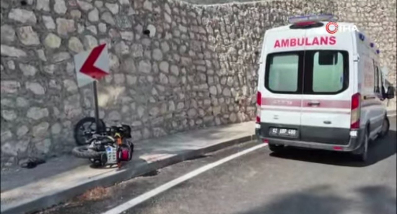 Adıyaman'da Motosiklet Kazası: 1 Kişi Ağır Yaralandı