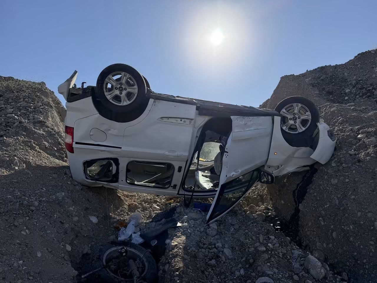 Kahta-Siverek Karayolunda Trafik Kazası: 4 Kişi Yaralandı