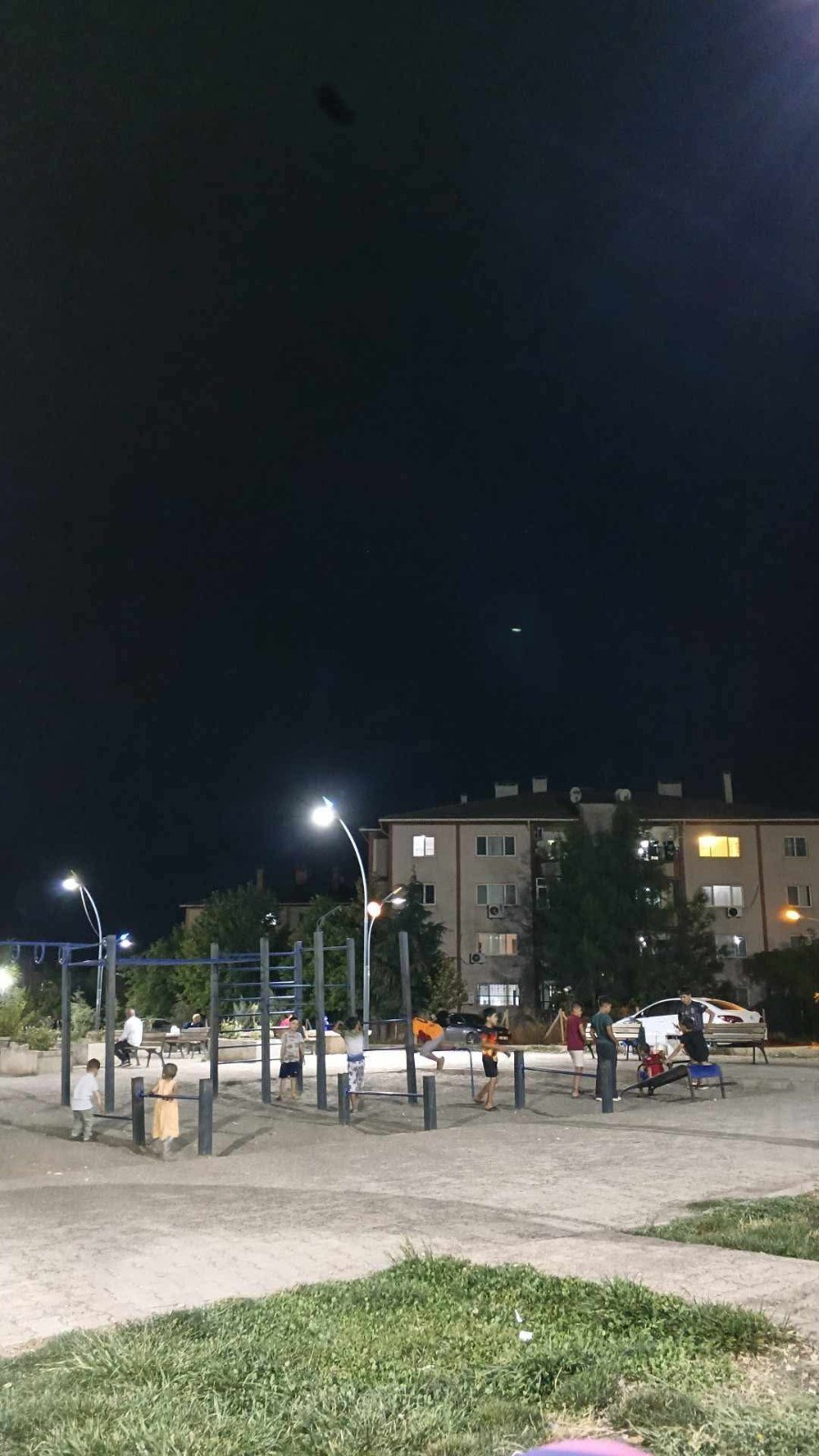 Kahta Horik Mahallesi Sakinleri Başkan Hallaç'tan TOKİ Parkına Tuvalet Talebi