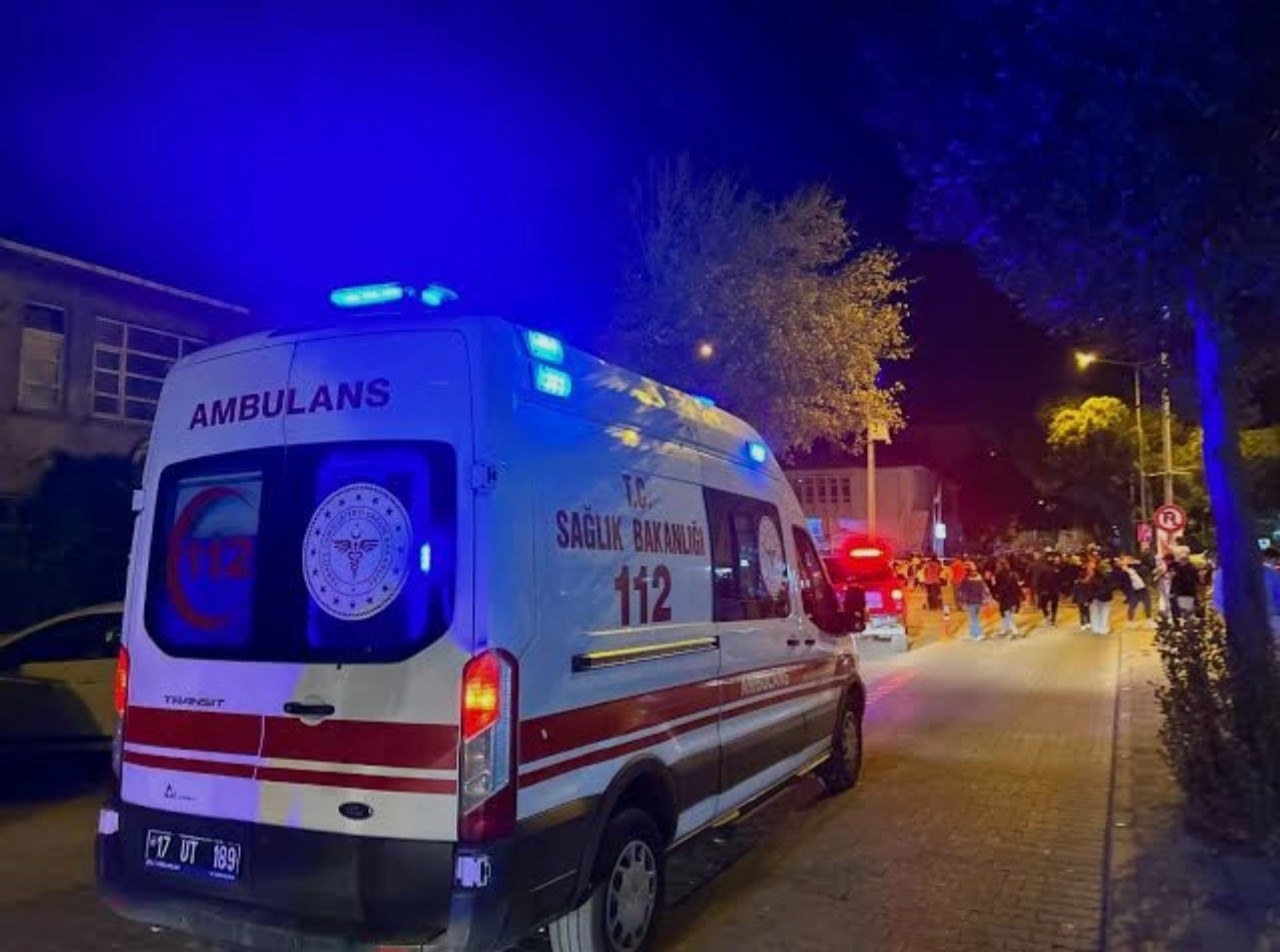 Kahta'da Çalışan 10 Tarım İşçisi Acil Olarak Hastaneye Kaldırıldı
