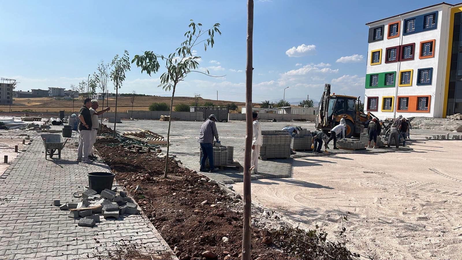 Kahta İlçe Milli Eğitim Müdürü Başli Tamamlanan Yeni İlkokul İnşaatında İnceleme Yaptı
