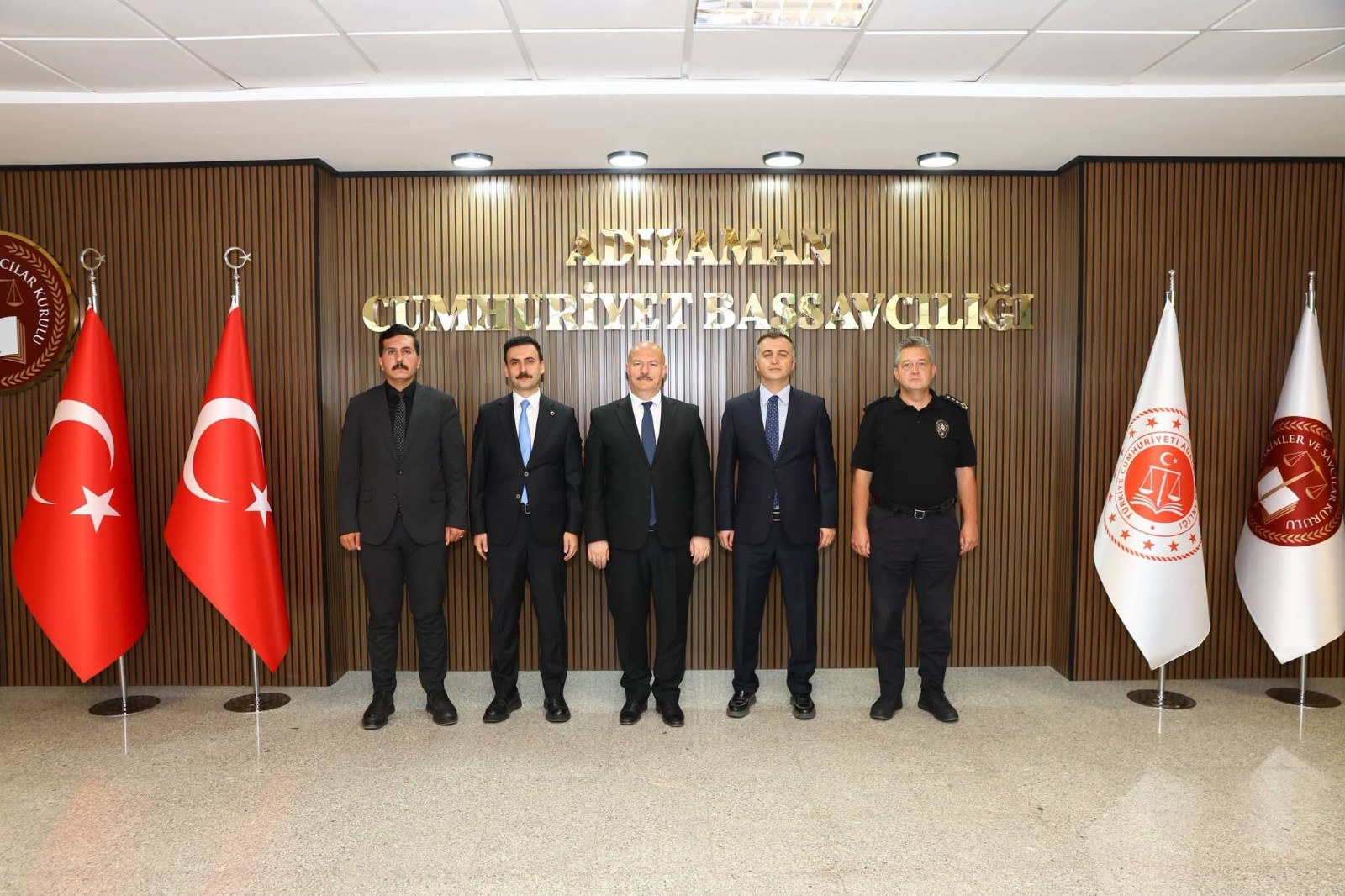Adıyaman Valisi'nden Adliye Sarayı'na Ziyaret