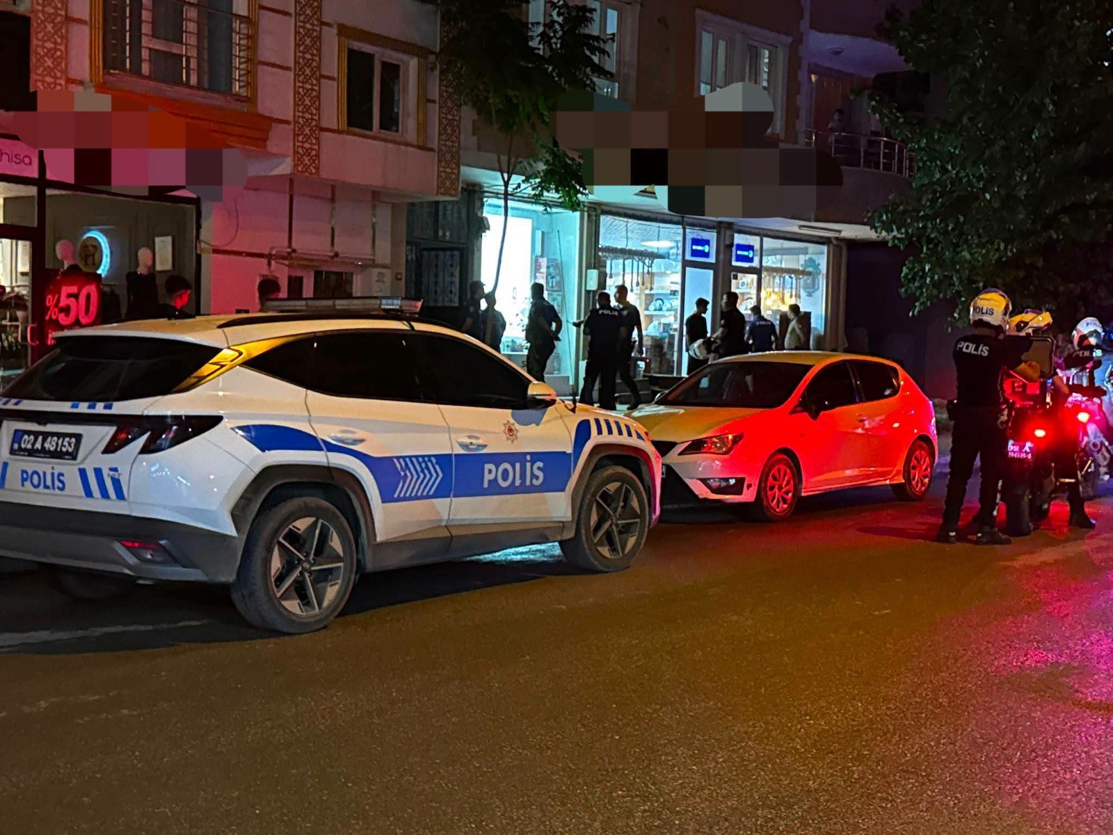Adıyaman'da Kalabalık Grup Arasında Kavga Çıktı