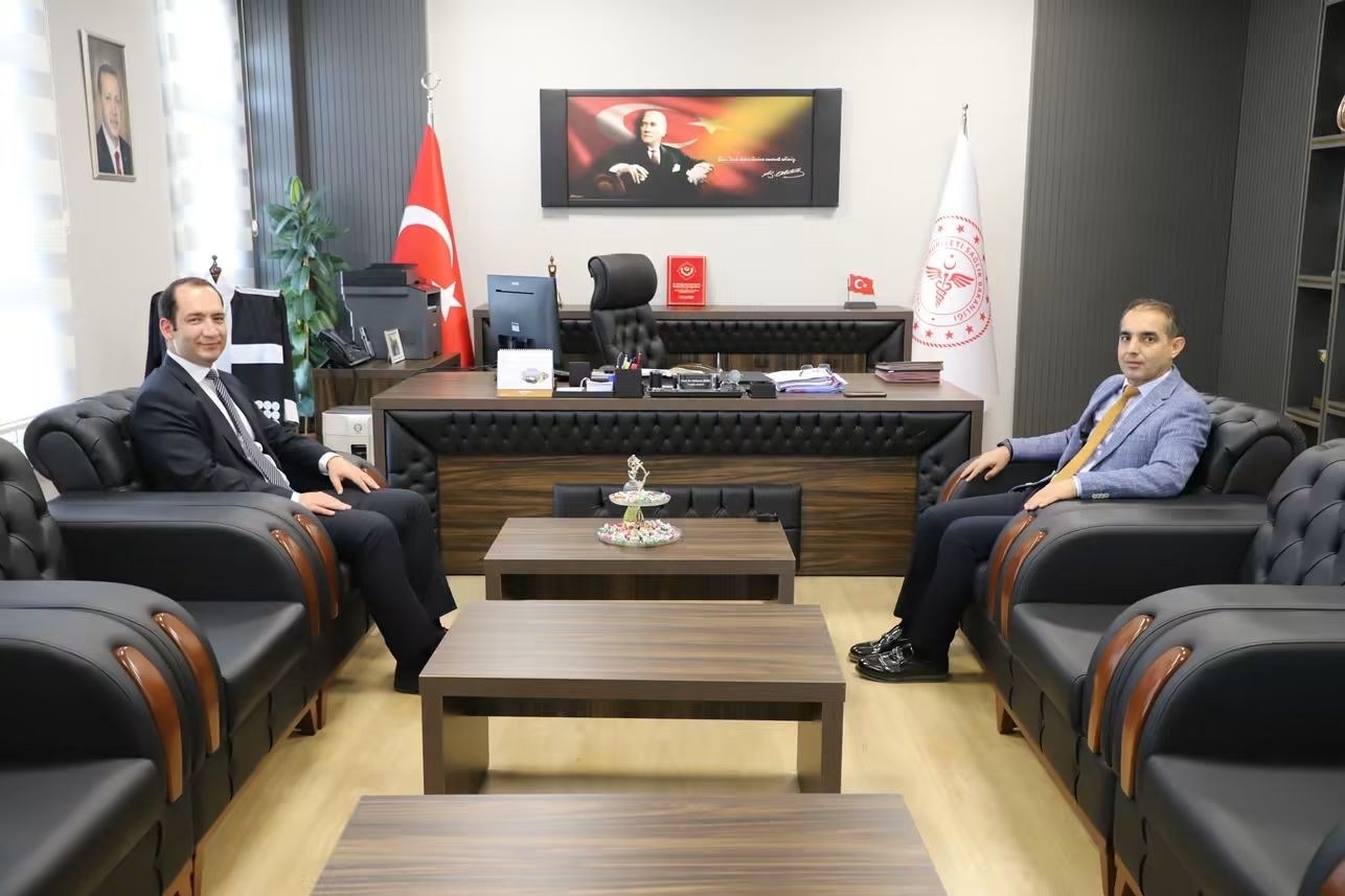 Gerger Kaymakamı İl Sağlık Müdürünü Ziyaret Etti