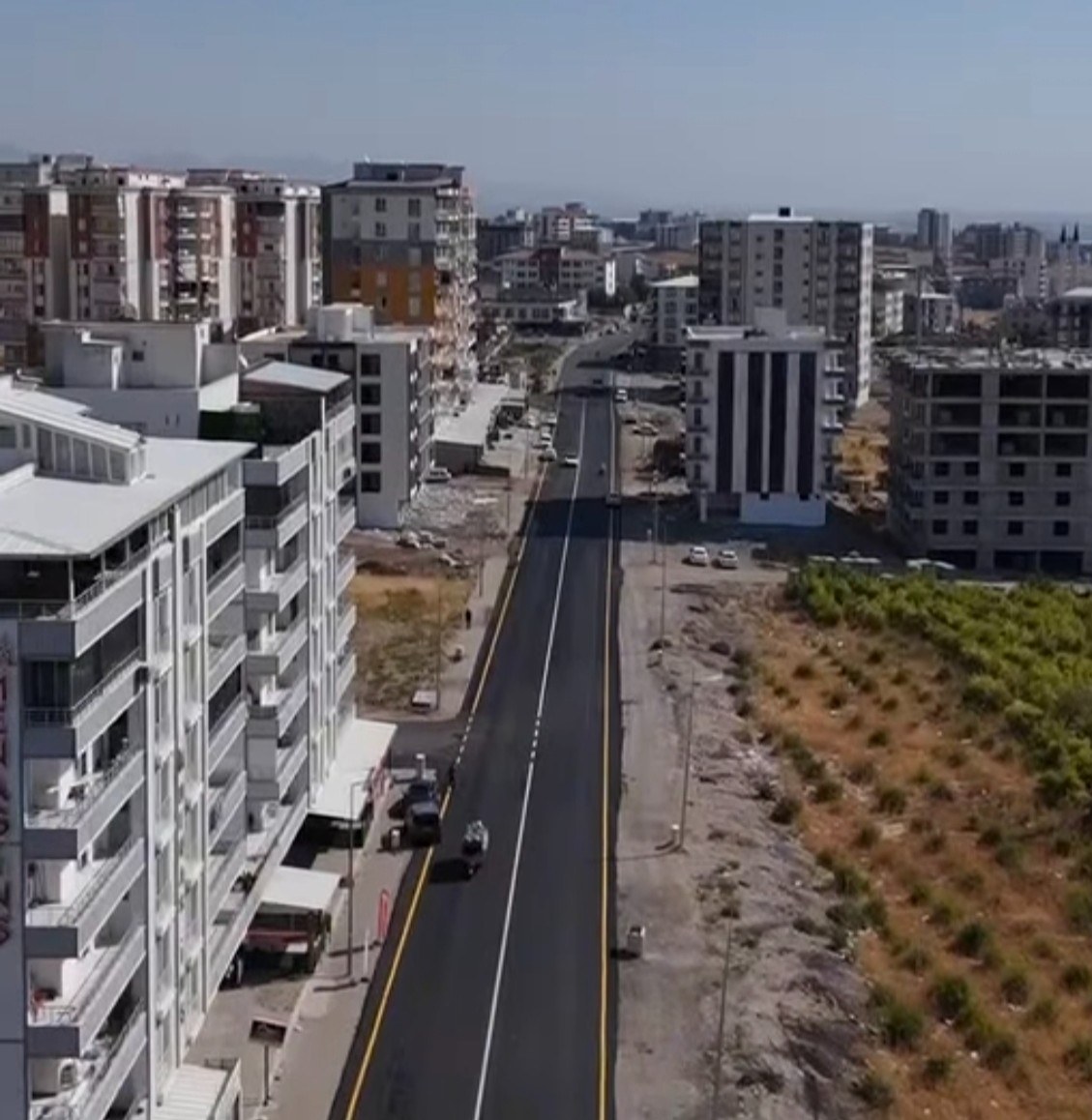 Kahta Belediyesinden Yol Çalışması: Necip Fazıl Kısakürek Caddesi Yenilendi