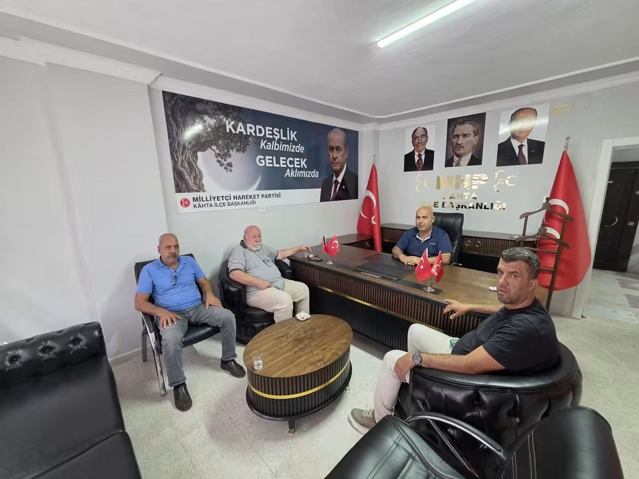 Kahta Milliyetçi Hareket Partisi İlçe Başkanı Haşim Turan'dan Ziyaretçilerine Teşekkür