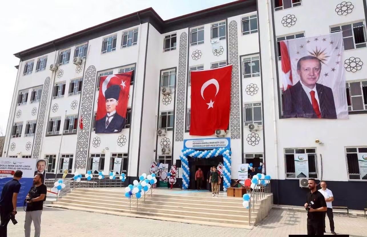 Adıyamanlılar Vakfı Okulu Eğitime Kapılarını Açtı