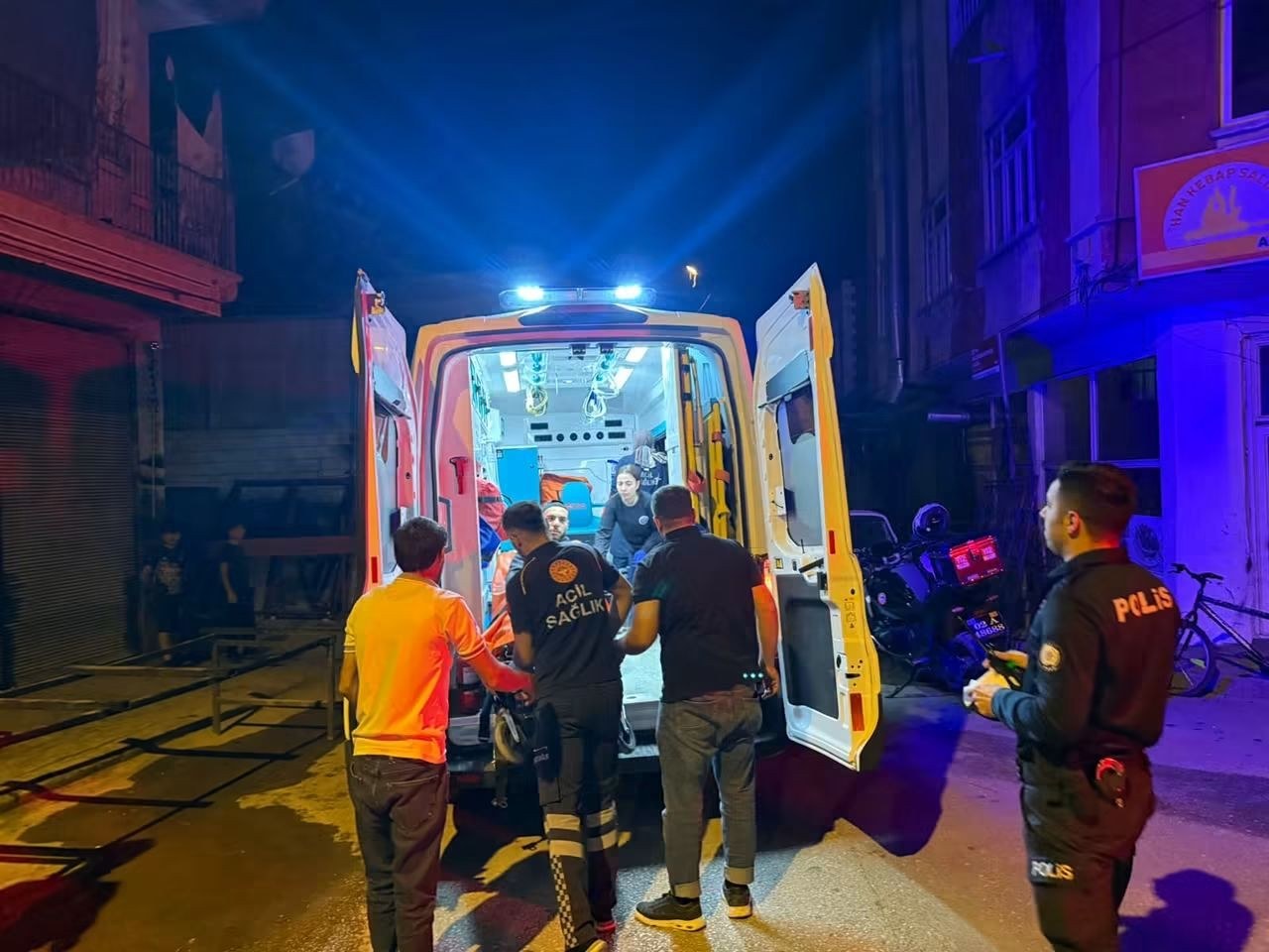 Adıyaman'da İki Grup Arasında Bıçaklı Kavga