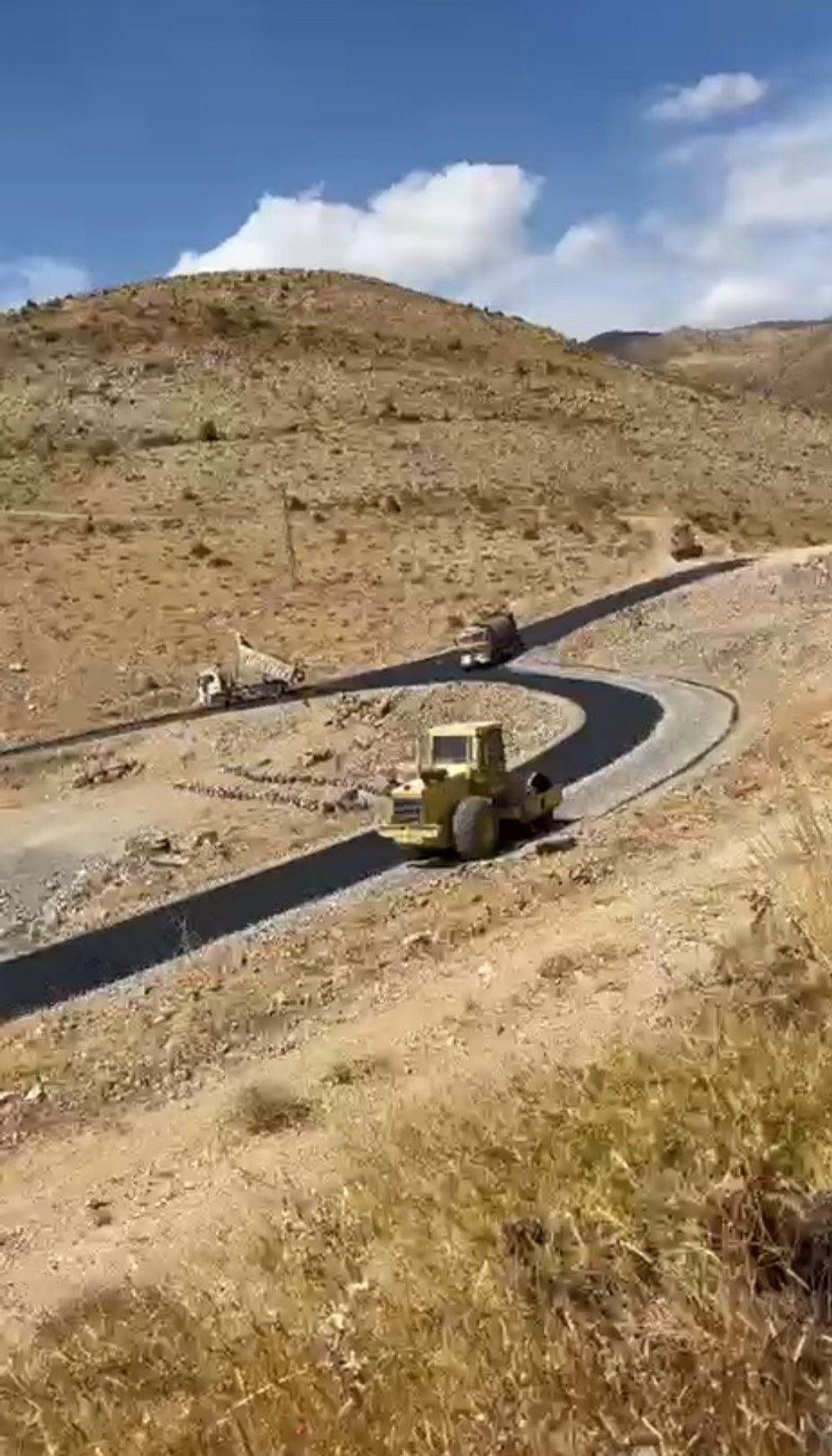 Sincik Yarpuzlu Malatya Yolunda Asfaltlama Tamamlandı