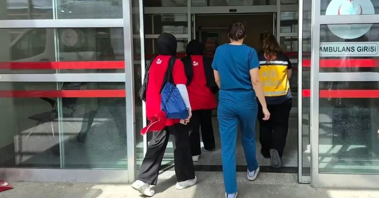 Adıyaman'da Dört Öğrenci Yemekten Zehirlendi