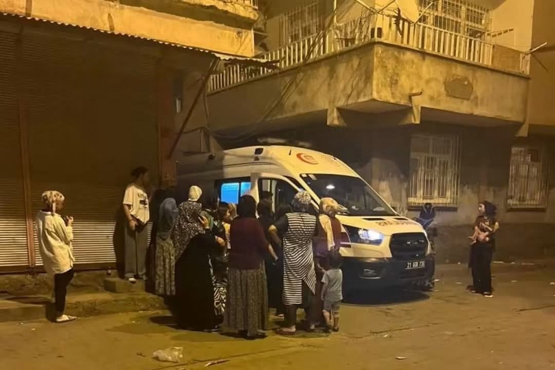 Diyarbakır'da Eşi Tarafından Silahla Vurulan Kadın Hayatını Kaybetti