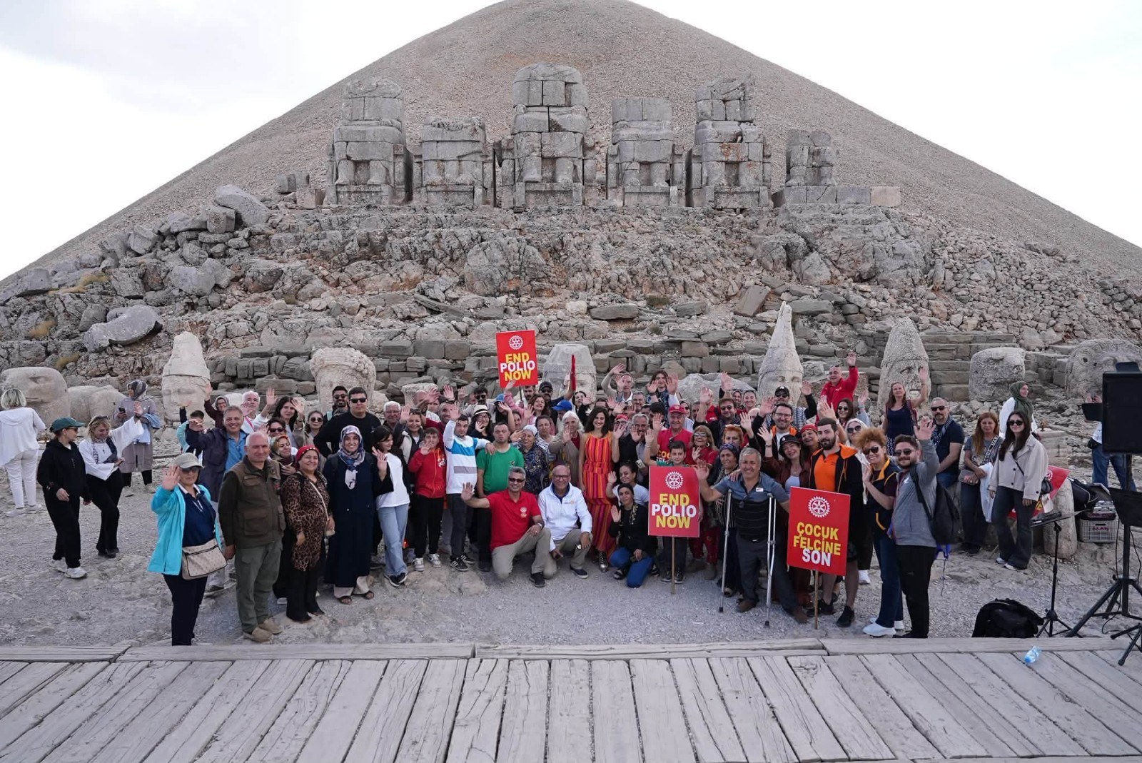 Nemrut Zirvesinde Çocuk Felcine Son Çağrısı