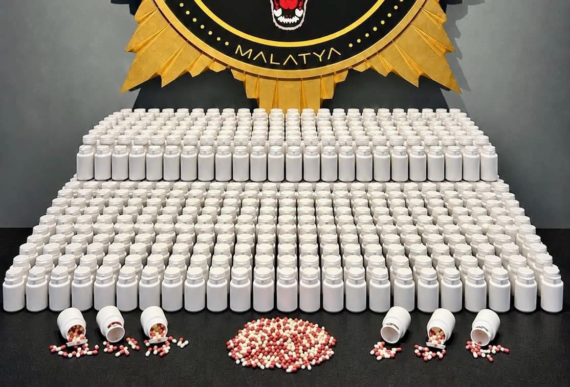 Malatya'da Uyuşturucu Operasyonunda Çok Sayıda Hap Ele Geçirildi