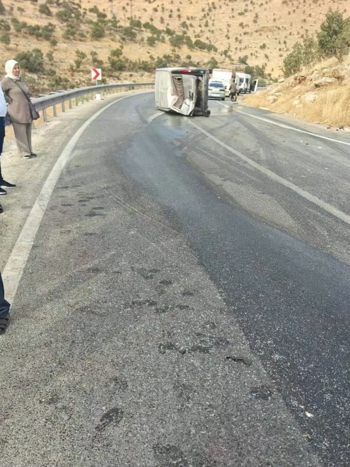Midyat Nusaybin Yolunda Trafik Kazası Meydana Geldi 8 Kişi Yaralandı
