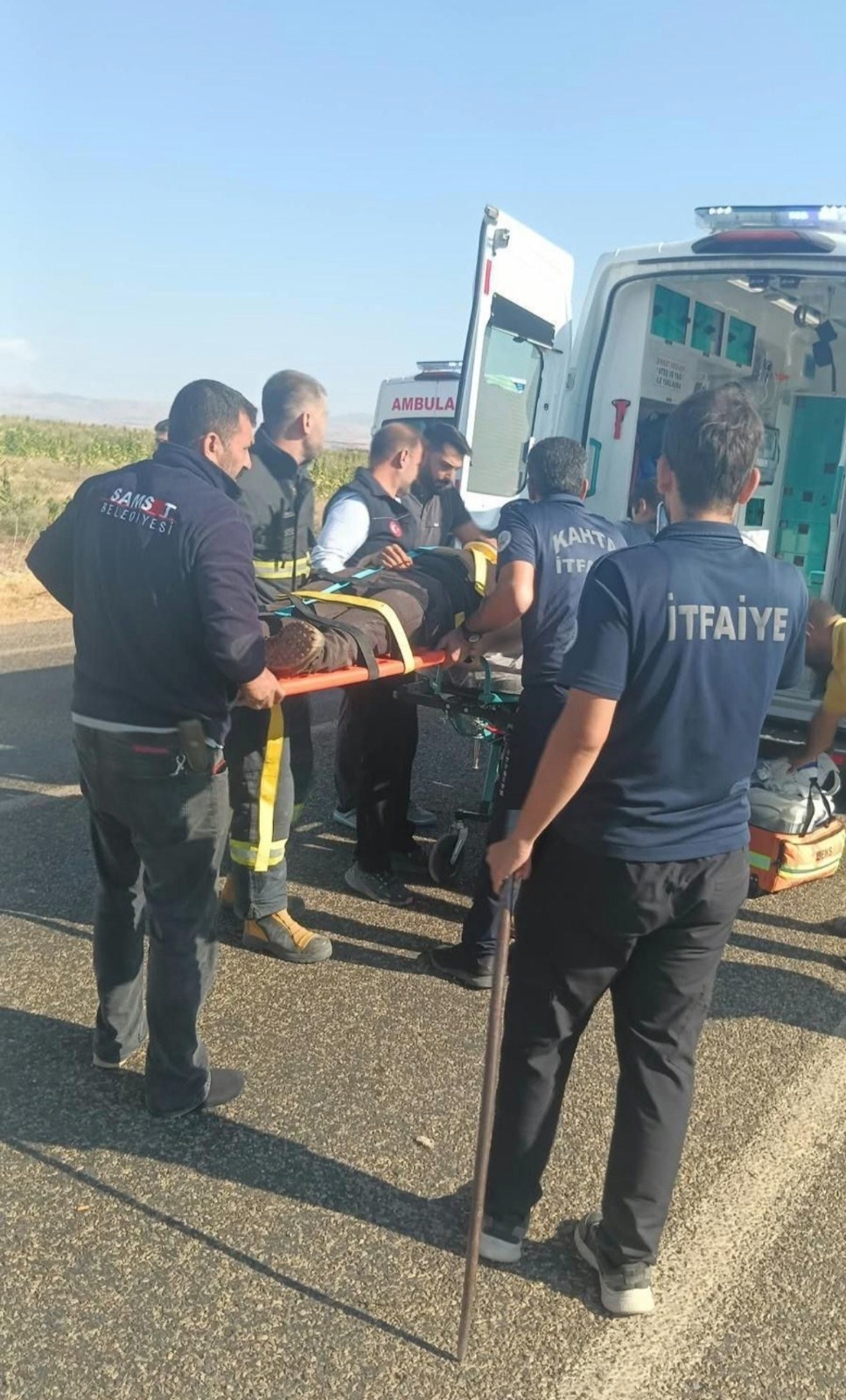 Adıyaman Samsat Yolunda Tütün İşçilerini Taşıyan Minibüs Devrildi: 12 Kişi Yaralandı