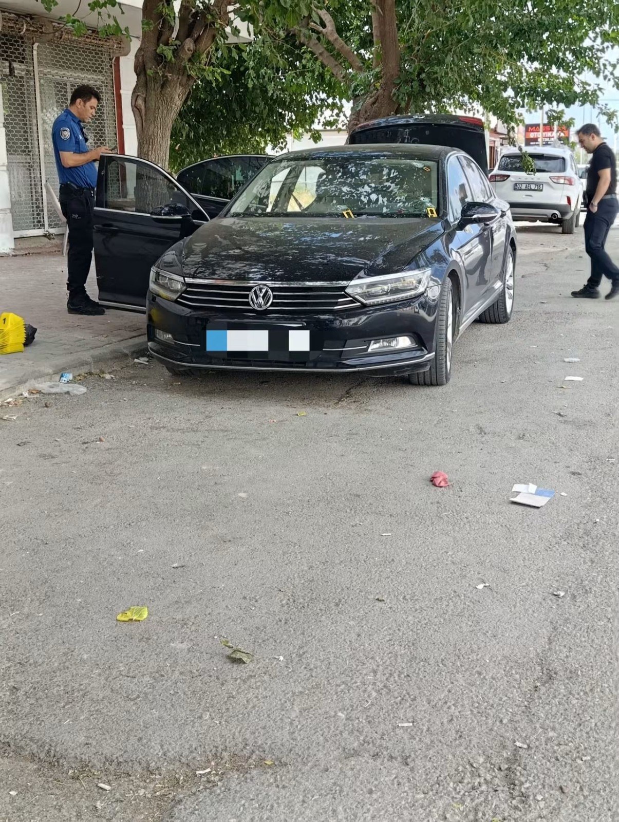 Adıyaman'da Park Halindeki Araca Silahlı Saldırı Düzenlendi