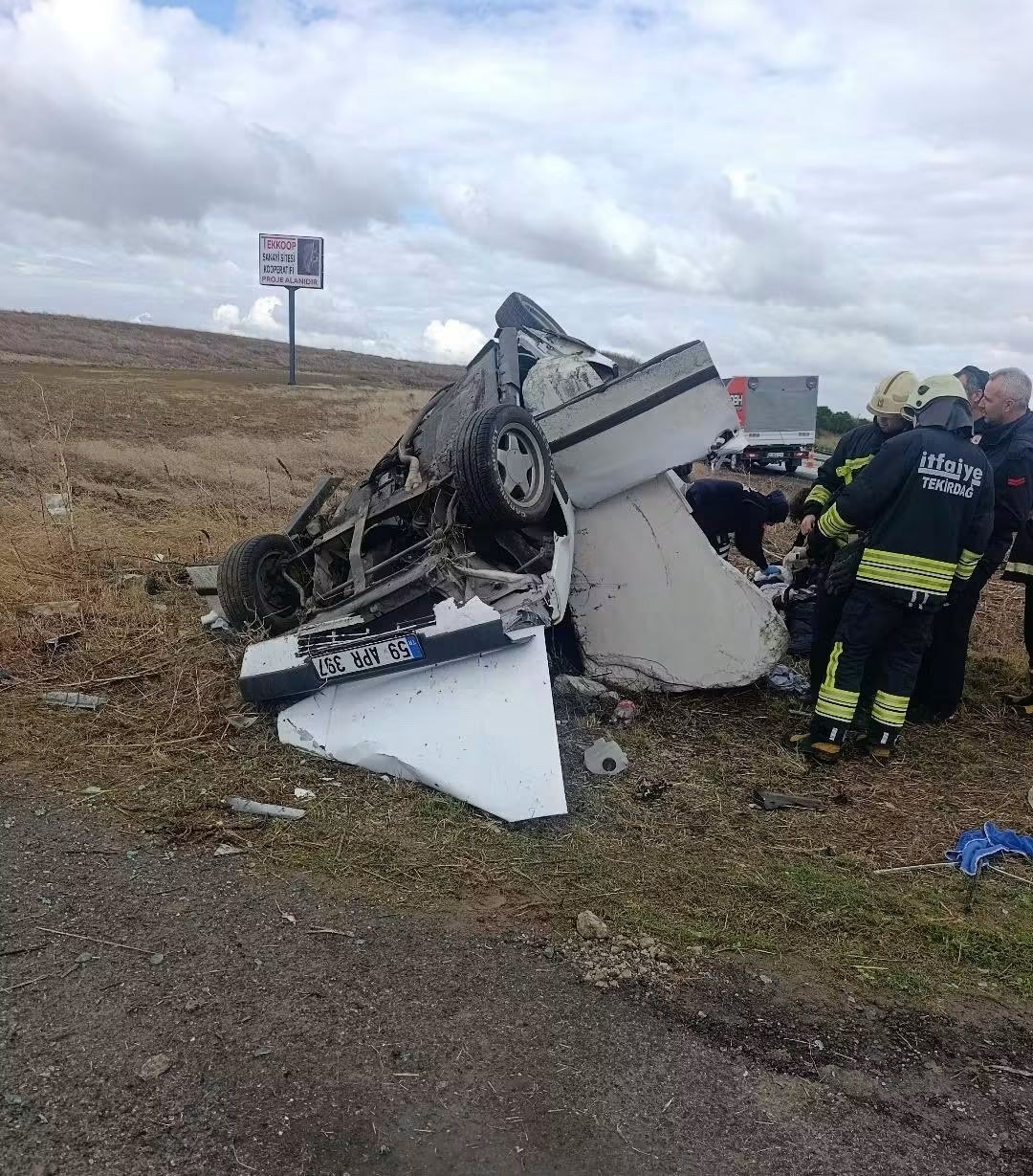 Tekirdağ Muratlı'da Trafik Kazası: 1 Kişi Öldü 3 Kişi Ağır Yaralandı
