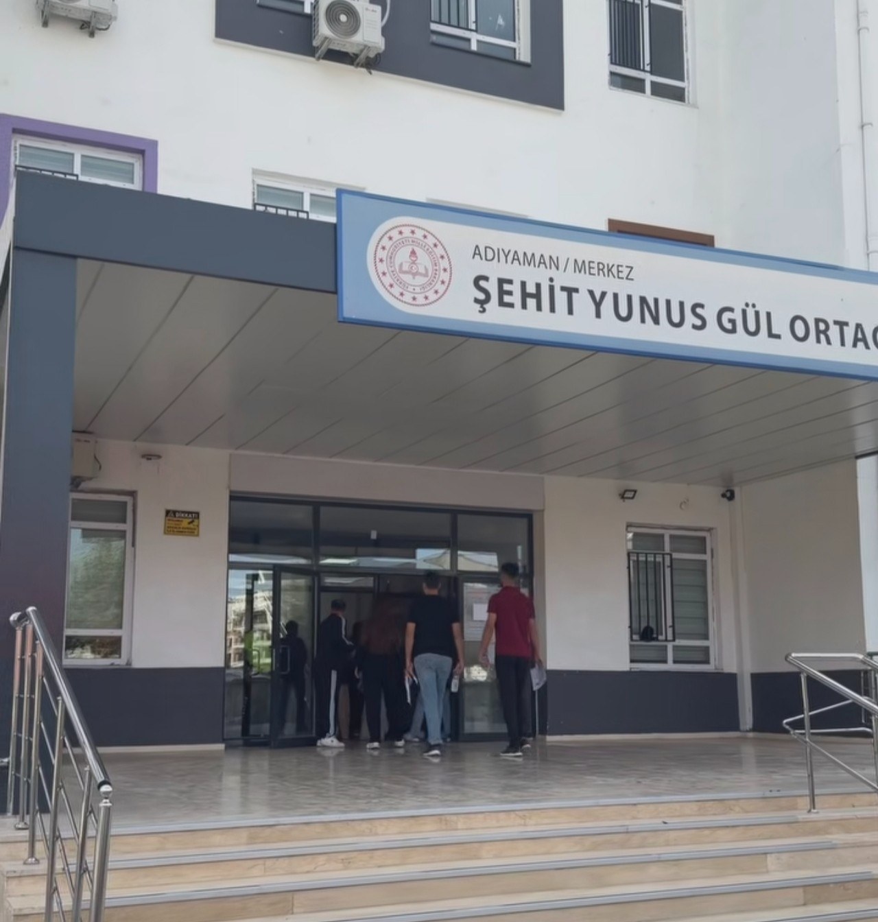 Adıyaman'da KPSS Ön Lisans Sınavı Başladı