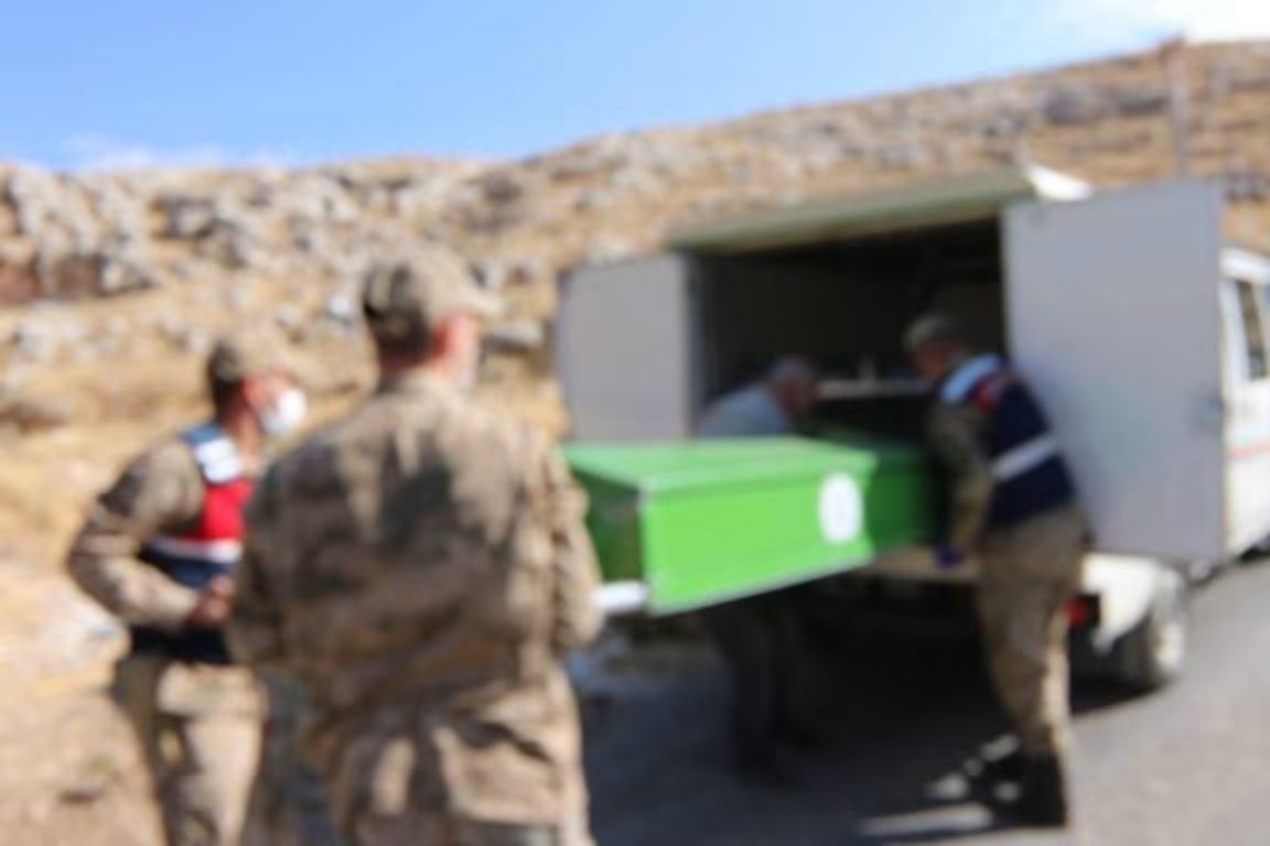 Kahramanmaraş Afşin'de Metruk Binadan Düşen Çocuk Hayatını Kaybetti