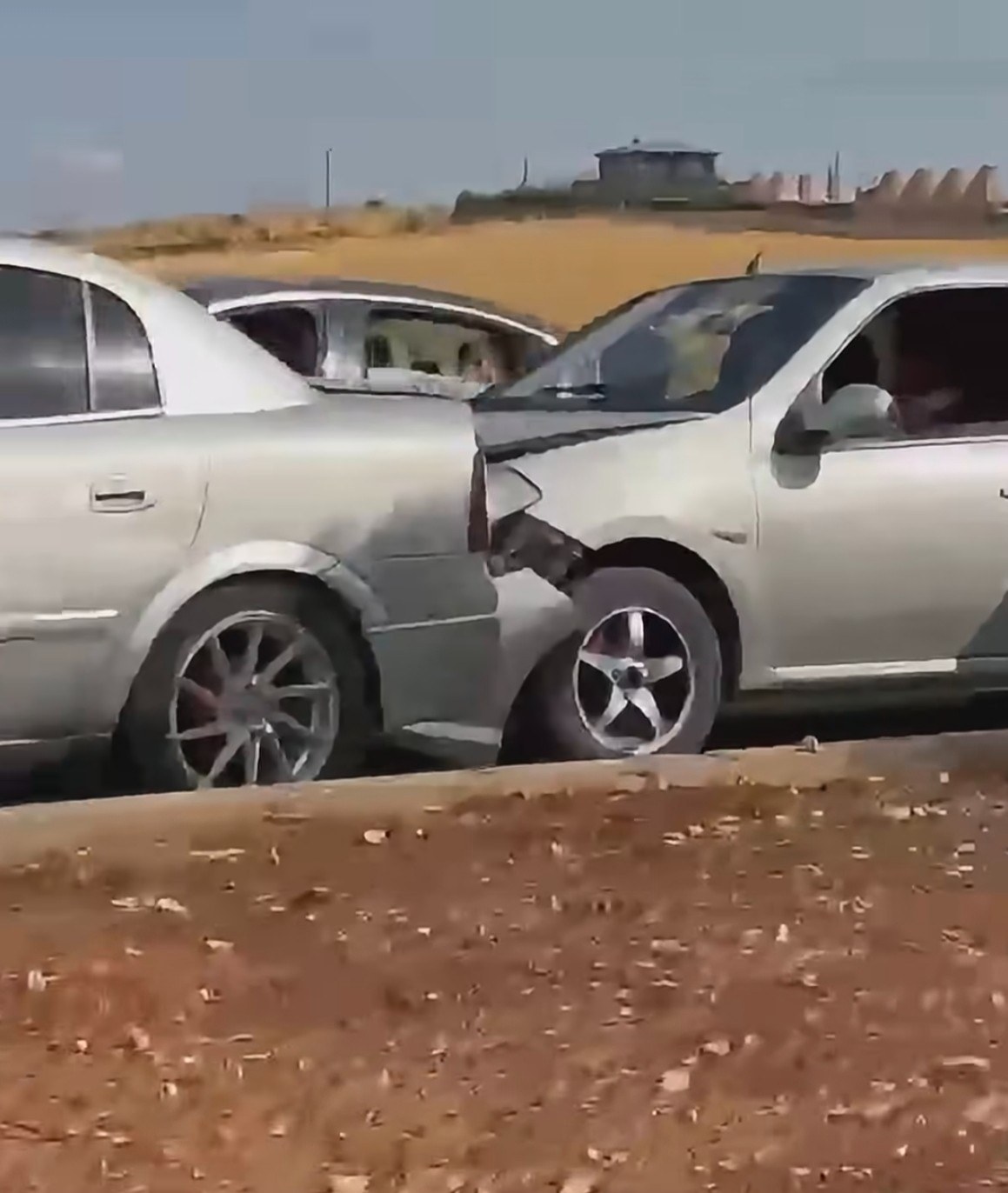 Şanlıurfa'da Teknofest Yolunda 8 Aracın Karıştığı Zincirleme Kaza Meydana Geldi
