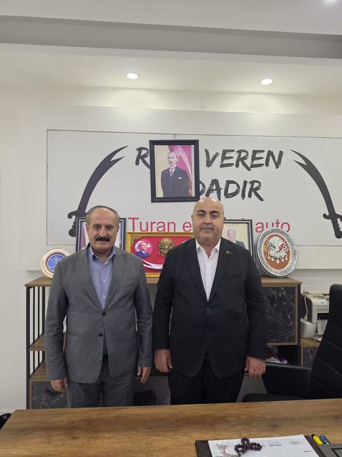 Kahta Milliyetçi Hareket Partisi İlçe Başkanı Turan, Esnaf Odası Başkanı Can'a Teşekkür Etti