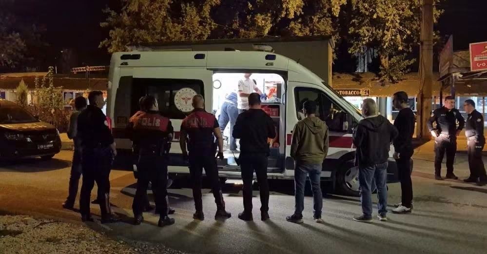 Adıyaman'da Mimar Sinan Parkı'nda Bıçaklı Saldırıya Uğrayan 1 Kişi Yaralandı