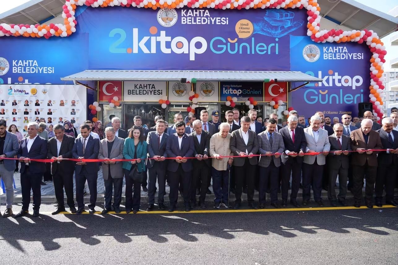 Kahta 2. Kitap Günleri Kapılarını Açtı