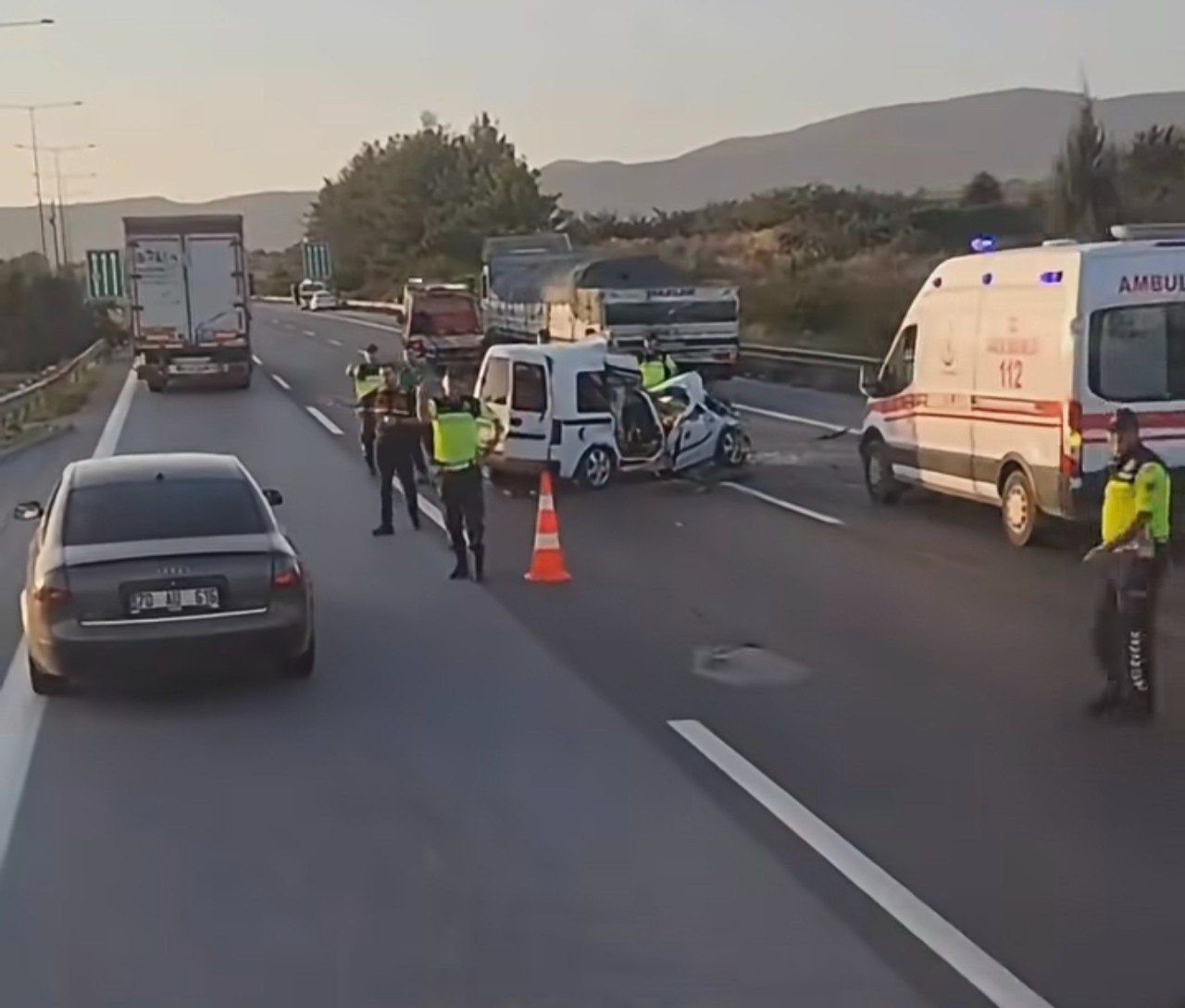 Pozantı Damlama Mevkiinde Feci Kaza Meydana Geldi