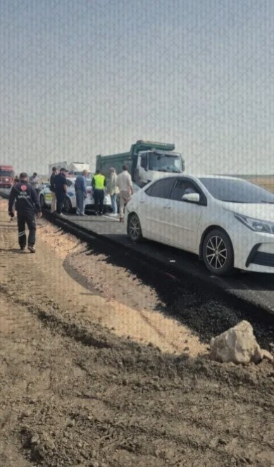 Diyarbakır-Batman Kara Yolunda Zincirleme Kaza Meydana Geldi: 7 Kişi Yaralandı