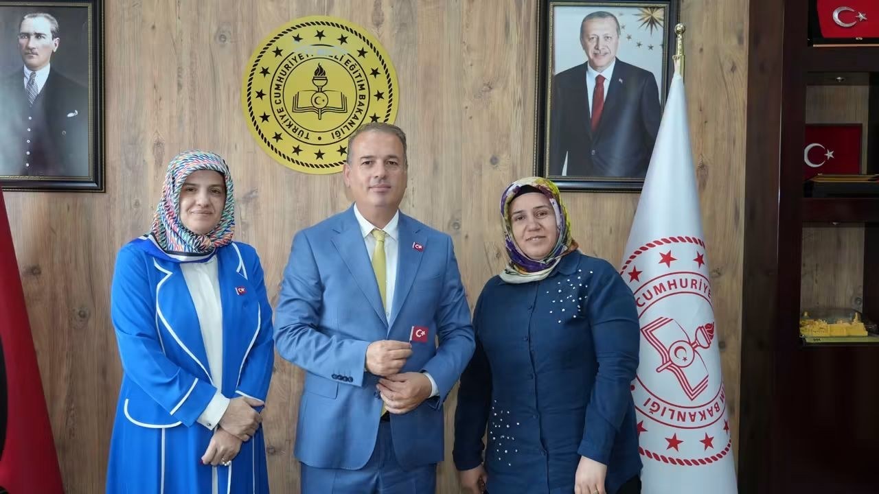 Usta Öğretici Leman Titiz, Adıyaman İl Milli Eğitim Müdürü Ali Tosun'u Ziyaret Etti
