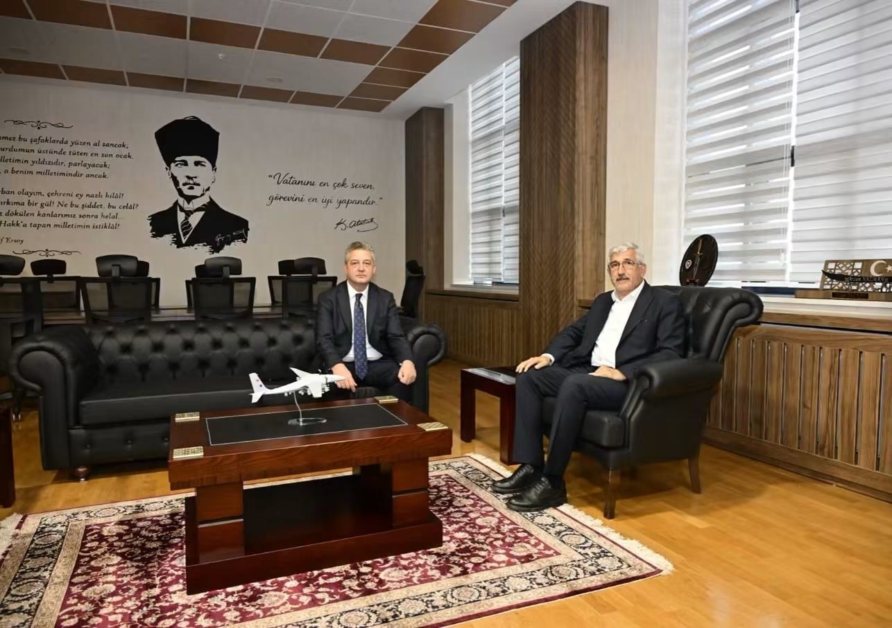 Kahta Belediye Başkanı Hallaç'tan Emniyet ve Jandarma Ziyareti
