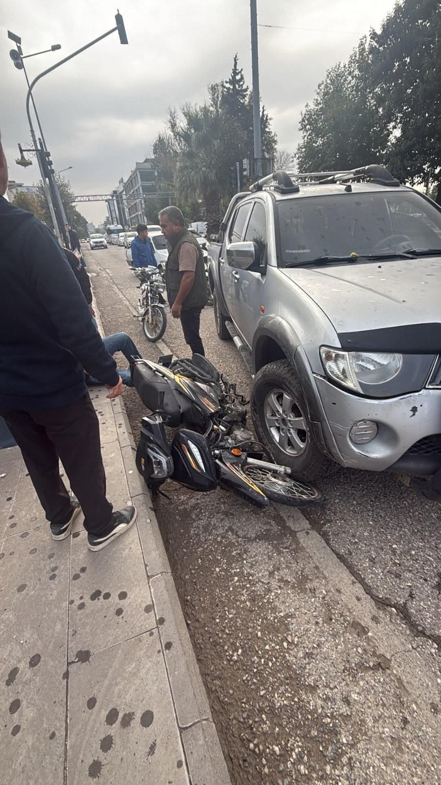 Adıyaman'da Otomobil ve Motosiklet Çarpıştı